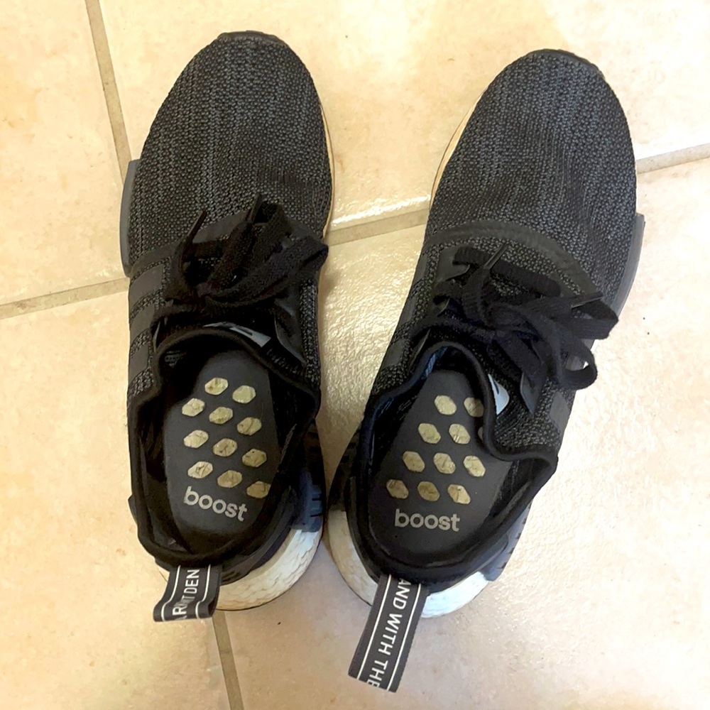 Adidas NMD R1 - Picture 2 of 6